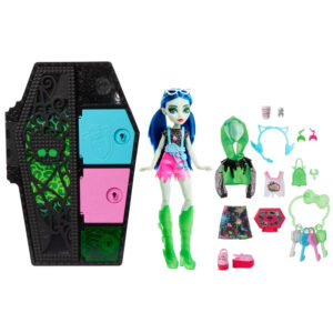 Set Joc Monster High Papusa Ghoulia-Secrete Skultimate MATTEL