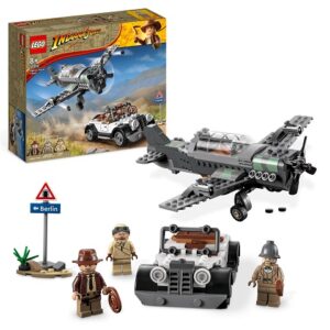 Urmarire cu avionul de vanatoare Indiana Jones LEGO