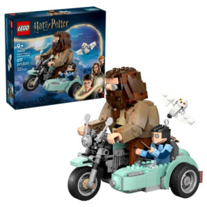 Hagrid si Harry intr-o tura cu motocicleta Harry Potter LEGO
